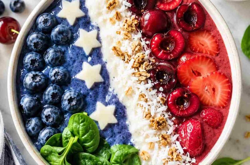 Smoothie Bowl – Red White And Blue Style